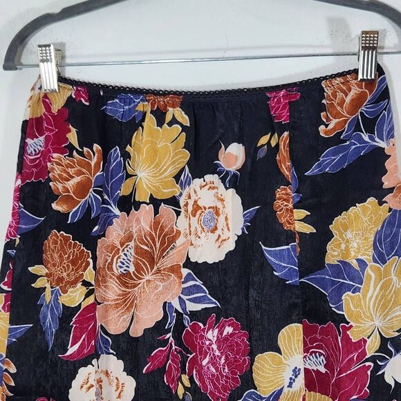 Band of the Free Black Floral Boho Midi Slip Skirt Size XS NWT Black Boho Skirt - Picture 2 of 10